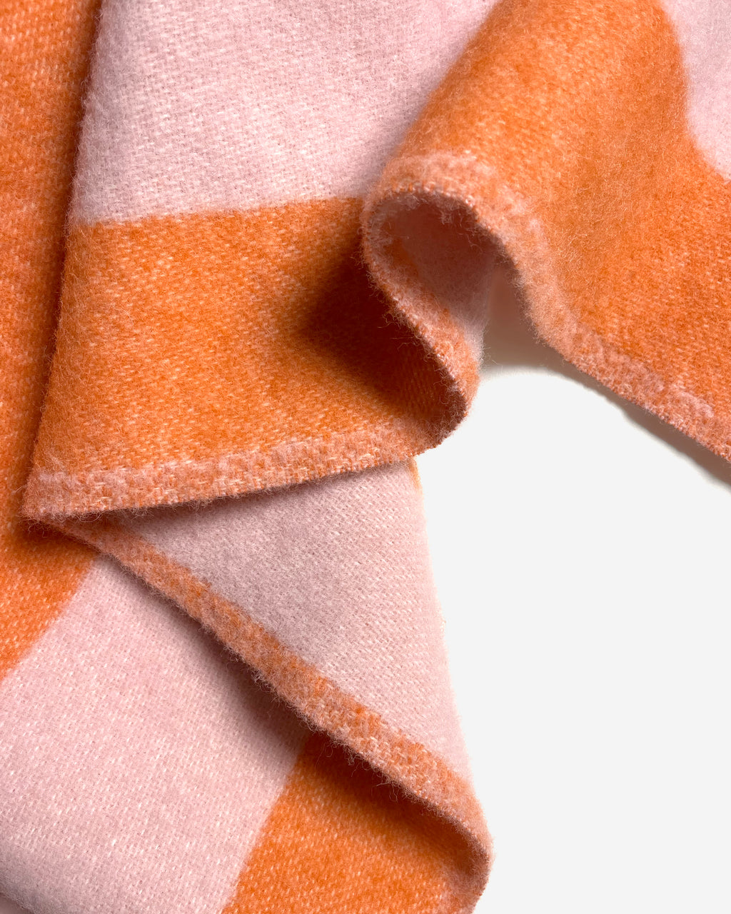 Rough Stripe Blanket - Pink Carrot